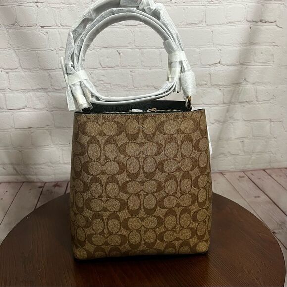 COACH X MICHEL JEAN BASQUIAT Pez Dispenser limited edition town bucket bag nwt - Picture 7 of 16